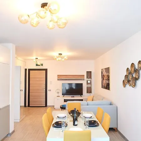 公寓 Mimosa Luxury 160 N Pool 那沃达利