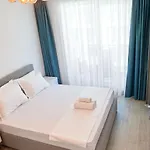 Mimosa Luxury 160 N Pool Apartment