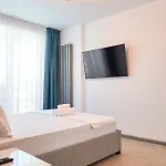 Apartment Mimosa Luxury 160 N Pool