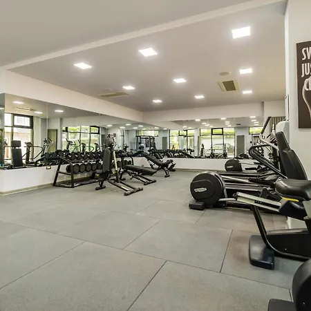 Mimosa Luxury 160 N Pool Apartment